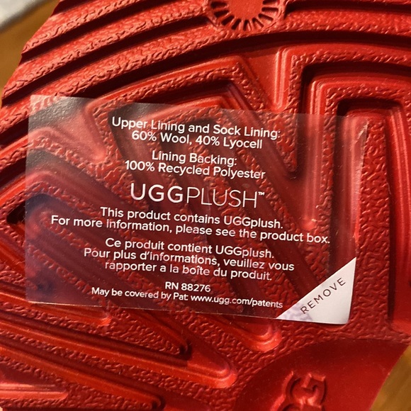 UGG heart Boots - Picture 6 of 8